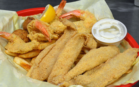 Discover Cajun Creole Flavors at Tia Juanitas Fish Camp in Henderson, TX