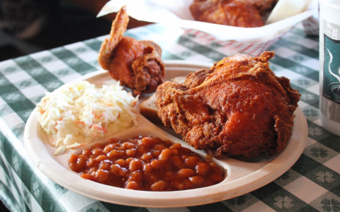 Gebhardts Chicken Dinners Menu： Discover Mulberrys Best Fried Chicken