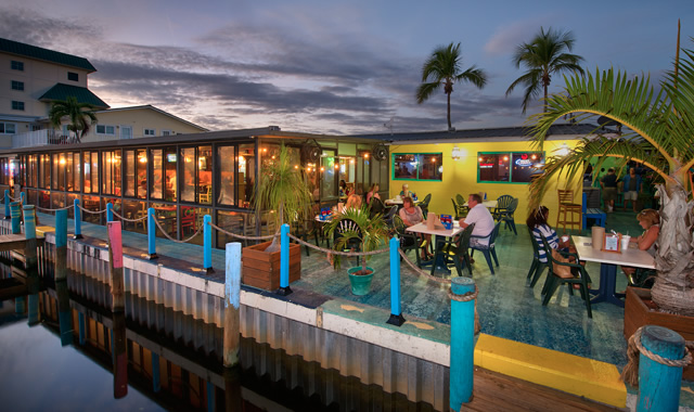 Explore Fish House Bonita Springs: Top Seafood Dining for Groups & Drinks