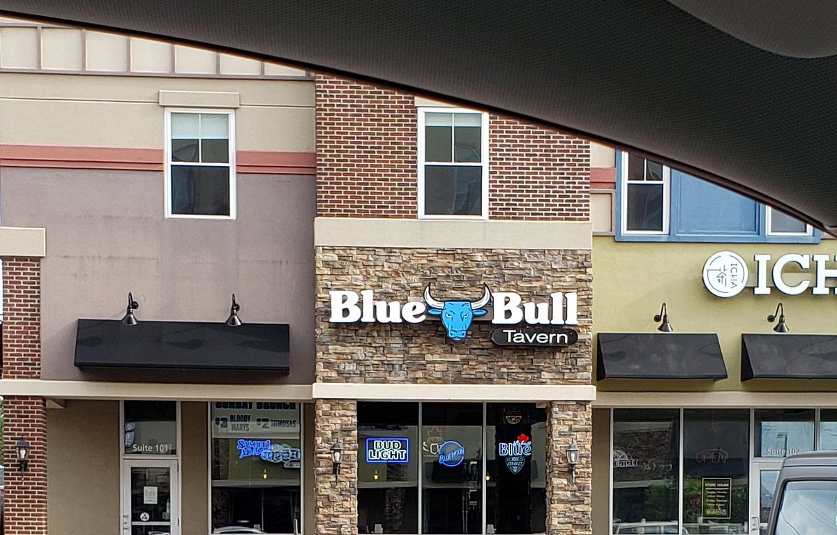 Visit Blue Bull Tavern in Amherst, NY – Classic American Fare & Live Sports