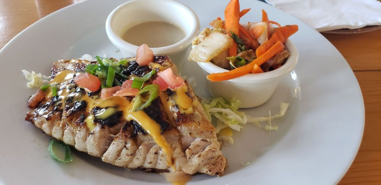 Tantes Fish Market: Maui's Premier Seafood Dining Experience