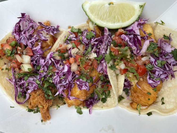 Real Customer Reviews: Deckhand Daves Fish Tacos Are Awesome